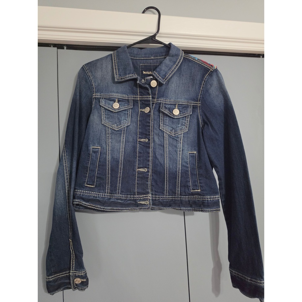 Maurices Denim Jacket Women Medium Blue NWT Cropped Geometric Embroidered Yoke
